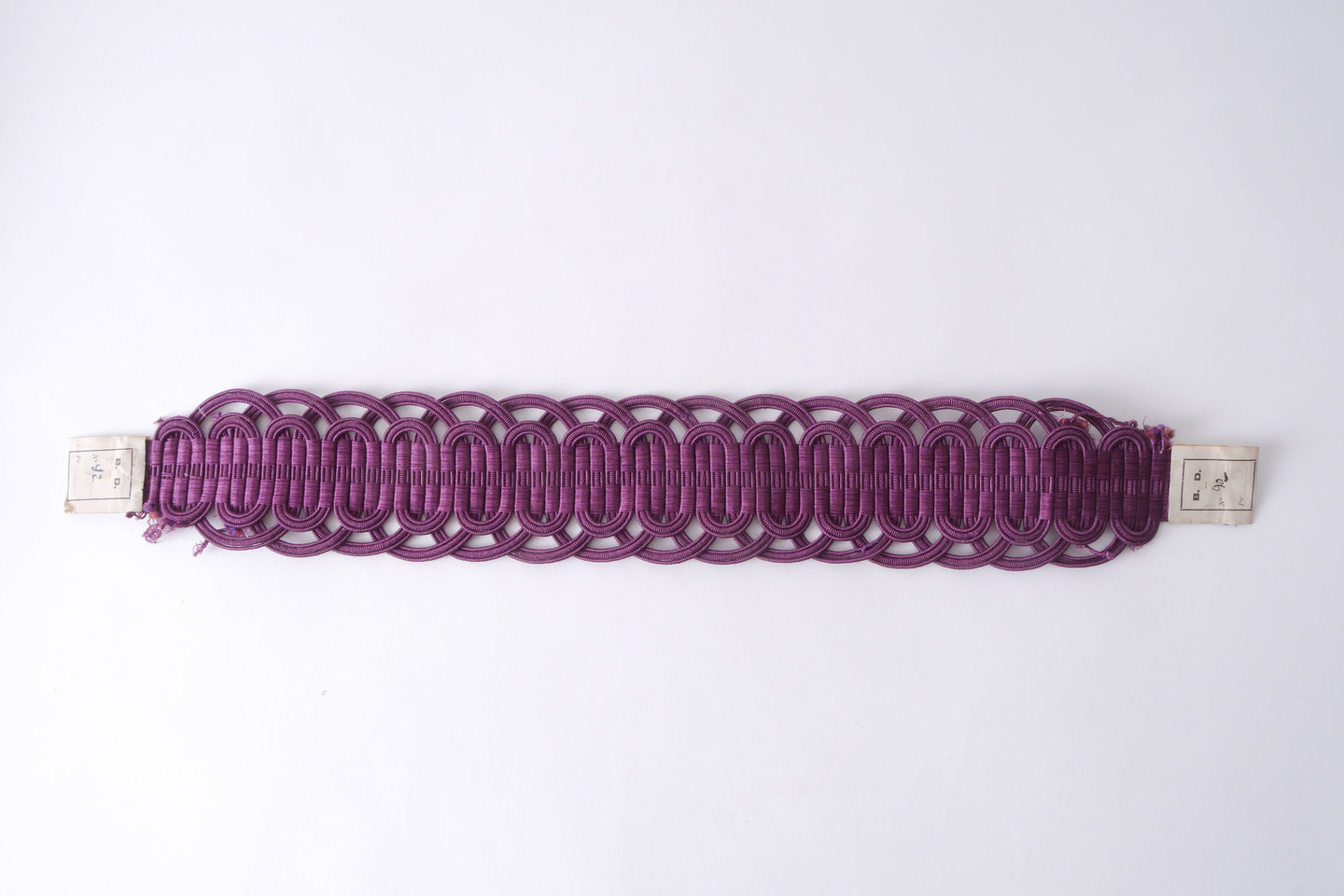 Crête als ornament voor het vervaardigen van passement