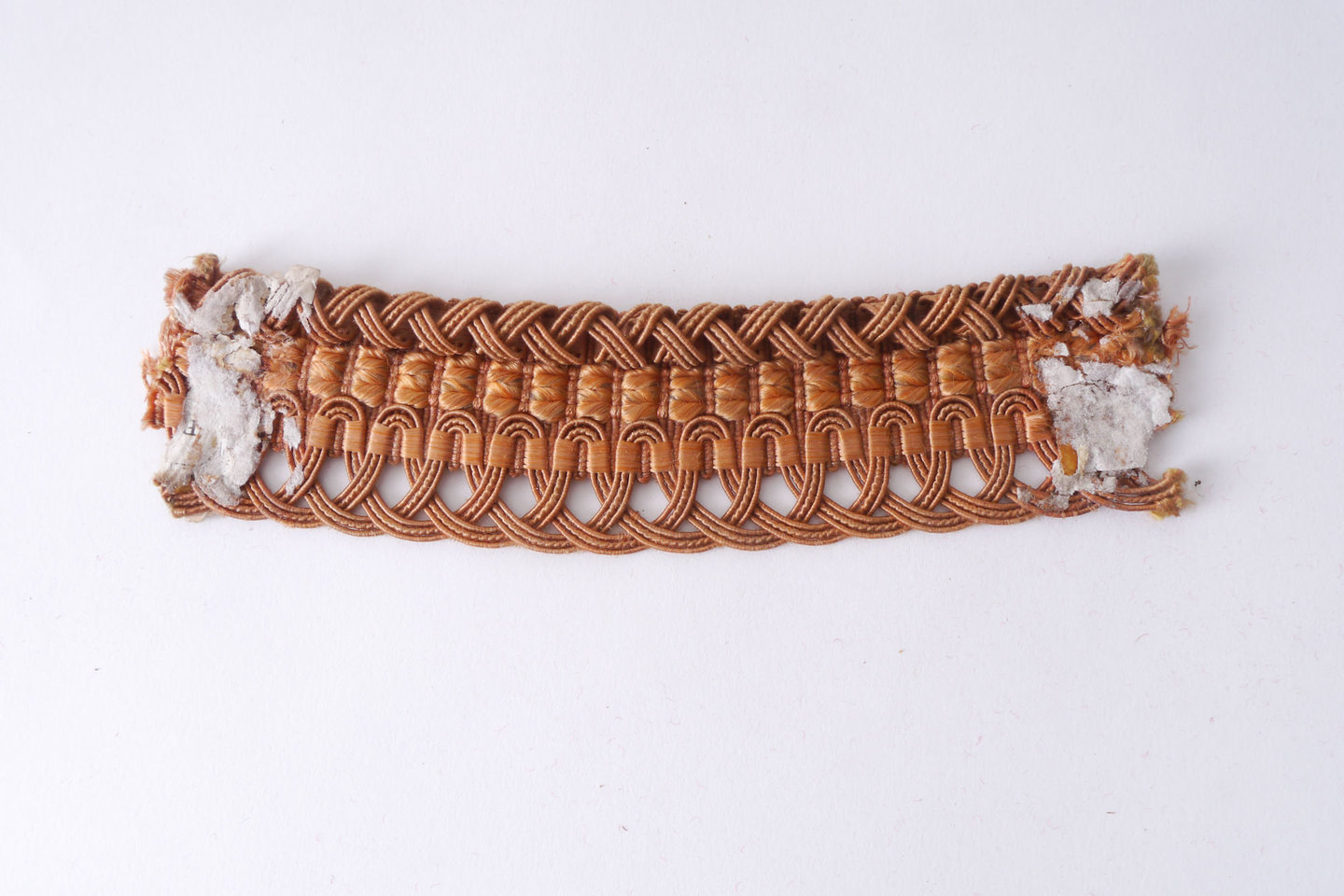 Crête als ornament voor het vervaardigen van passement