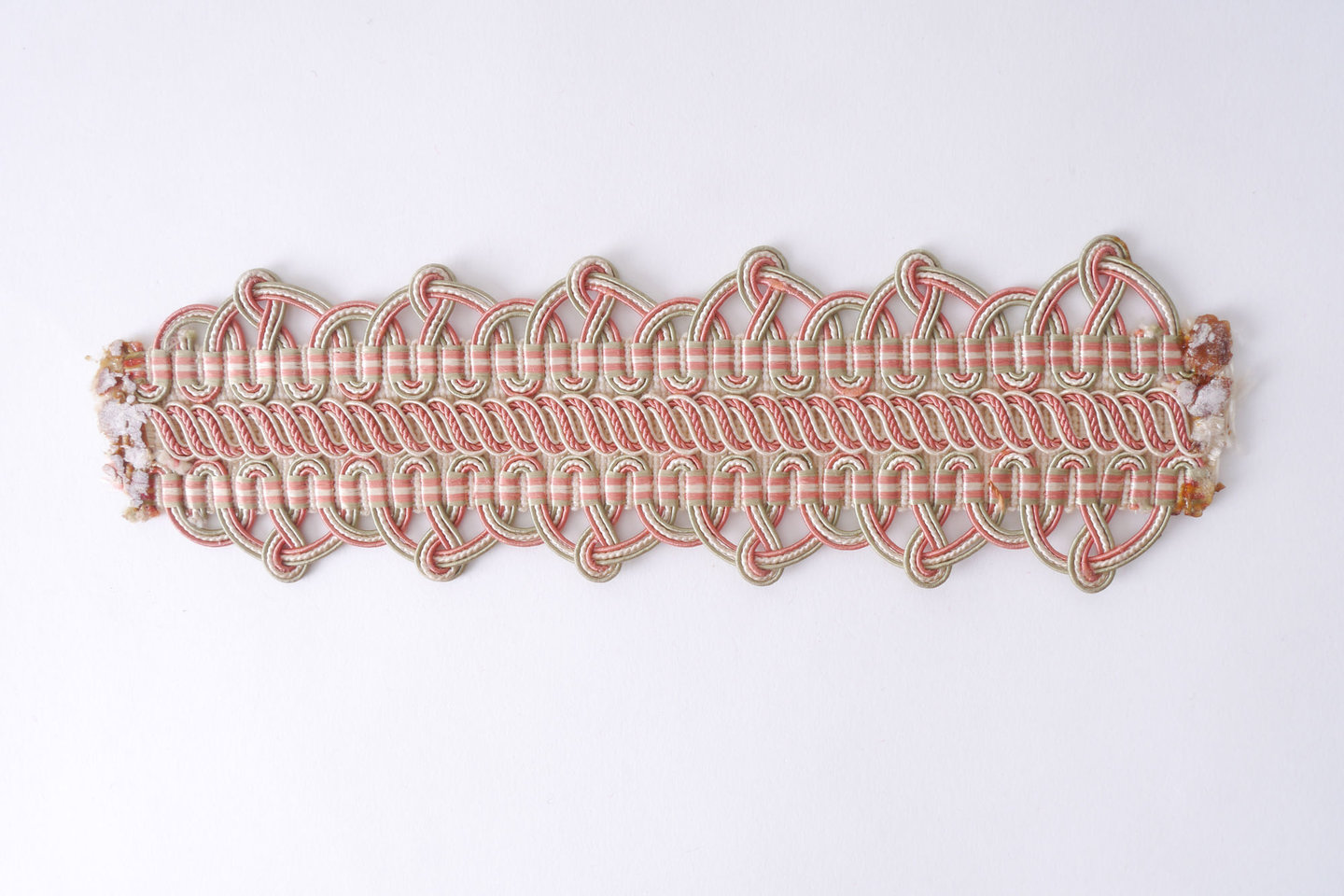 Crête als ornament voor het vervaardigen van passement