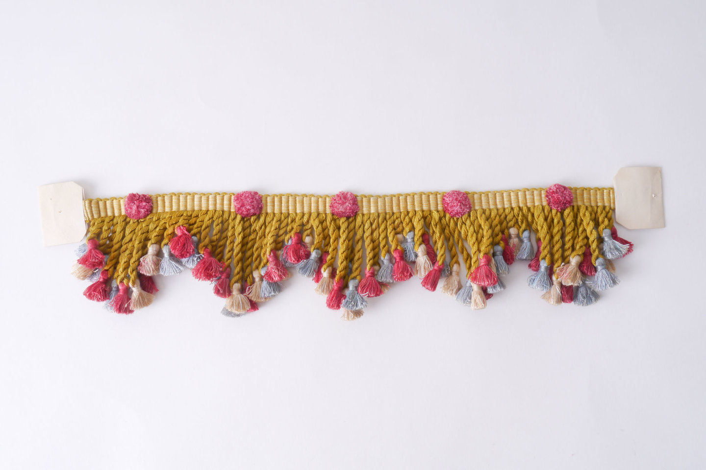 Frange als onderdeel voor het vervaardigen van passement