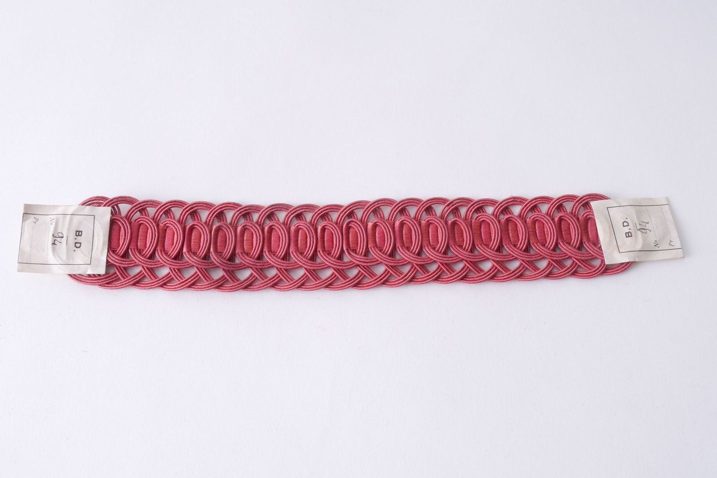 Crête als ornament voor het vervaardigen van passement