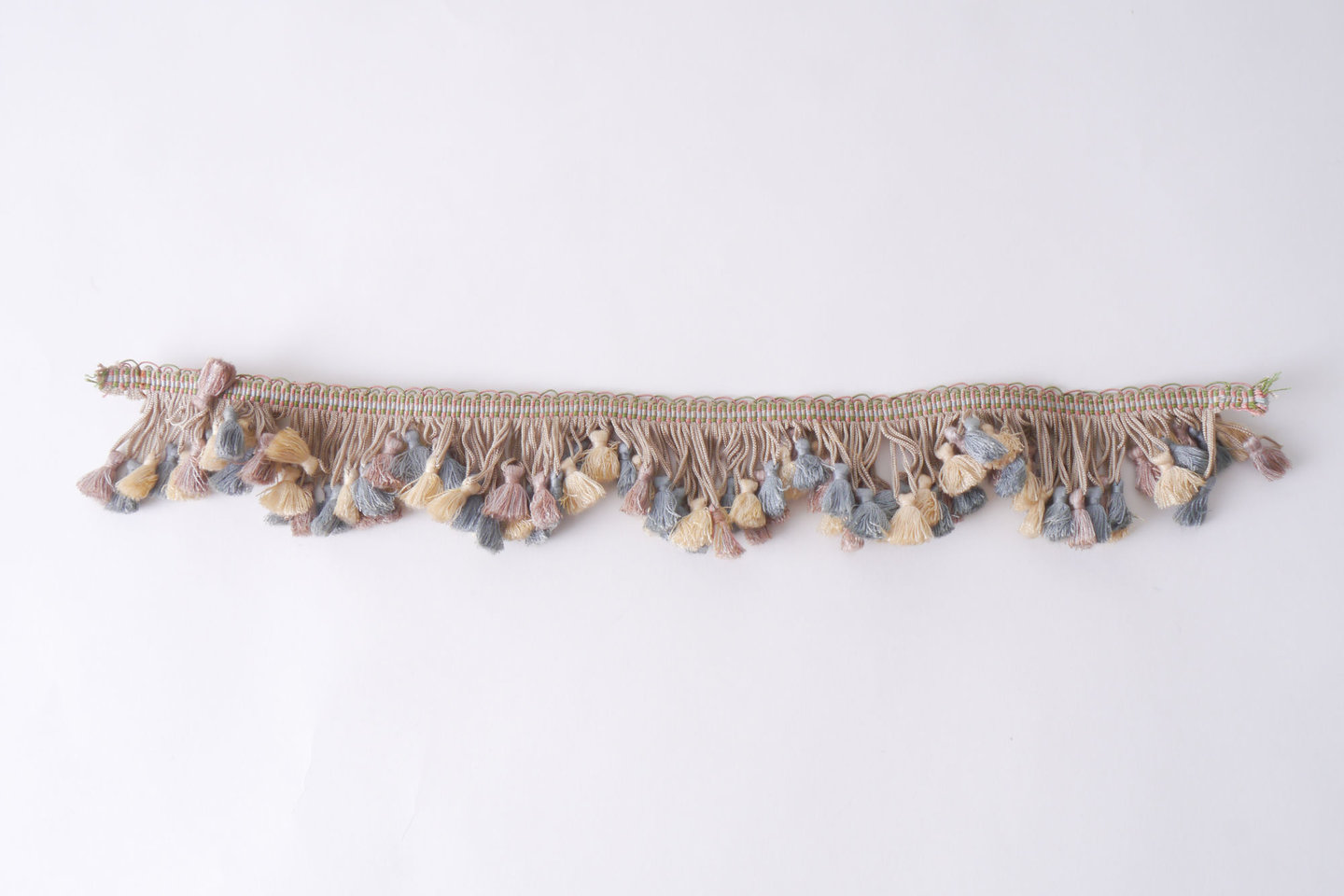 Frange als onderdeel voor het vervaardigen van passement