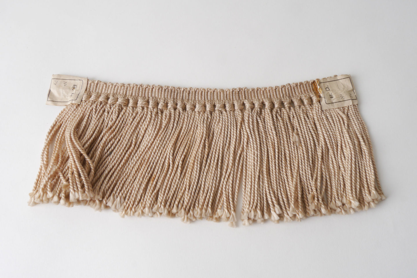 Frange als onderdeel voor het vervaardigen van passement