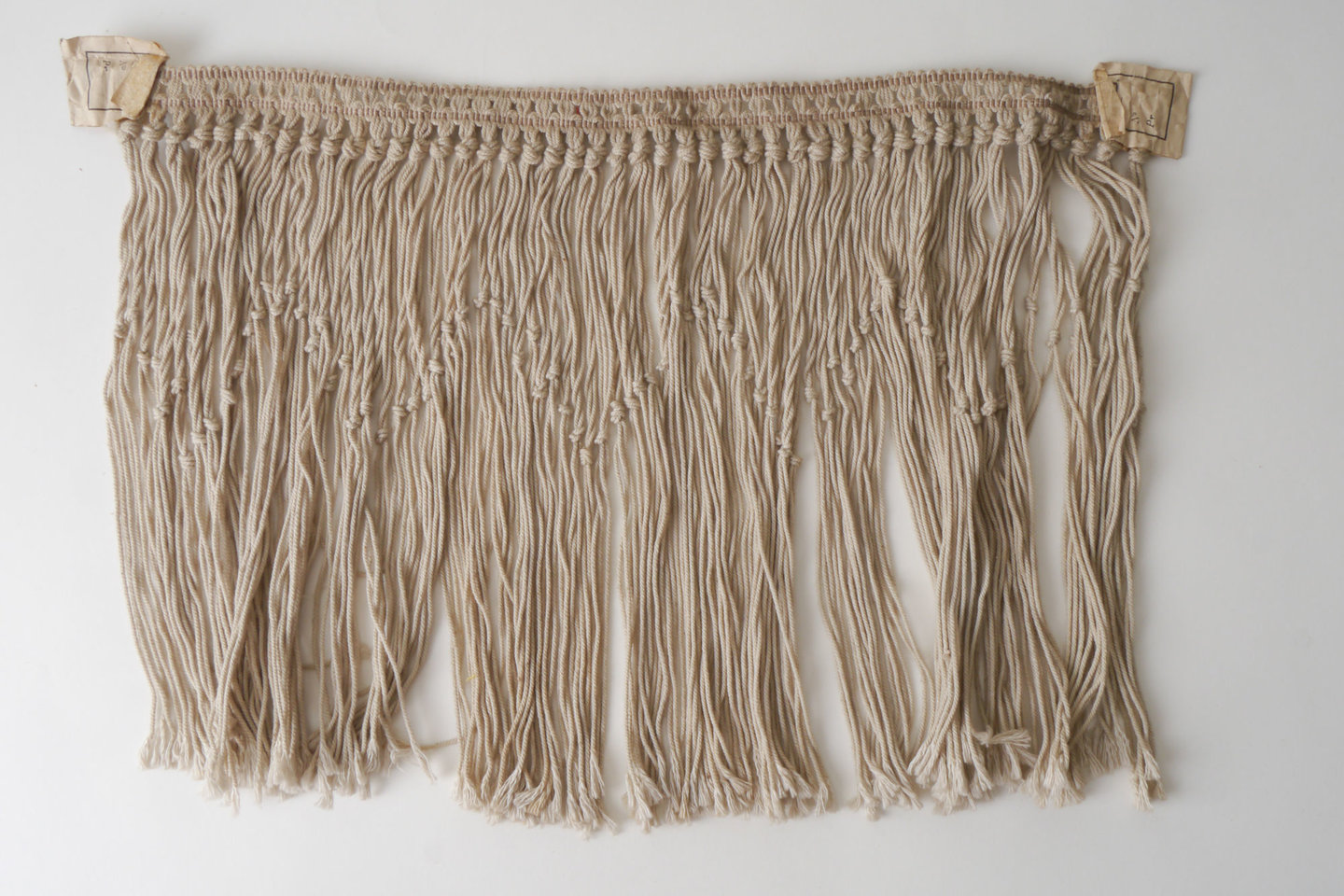 Frange als onderdeel voor het vervaardigen van passement