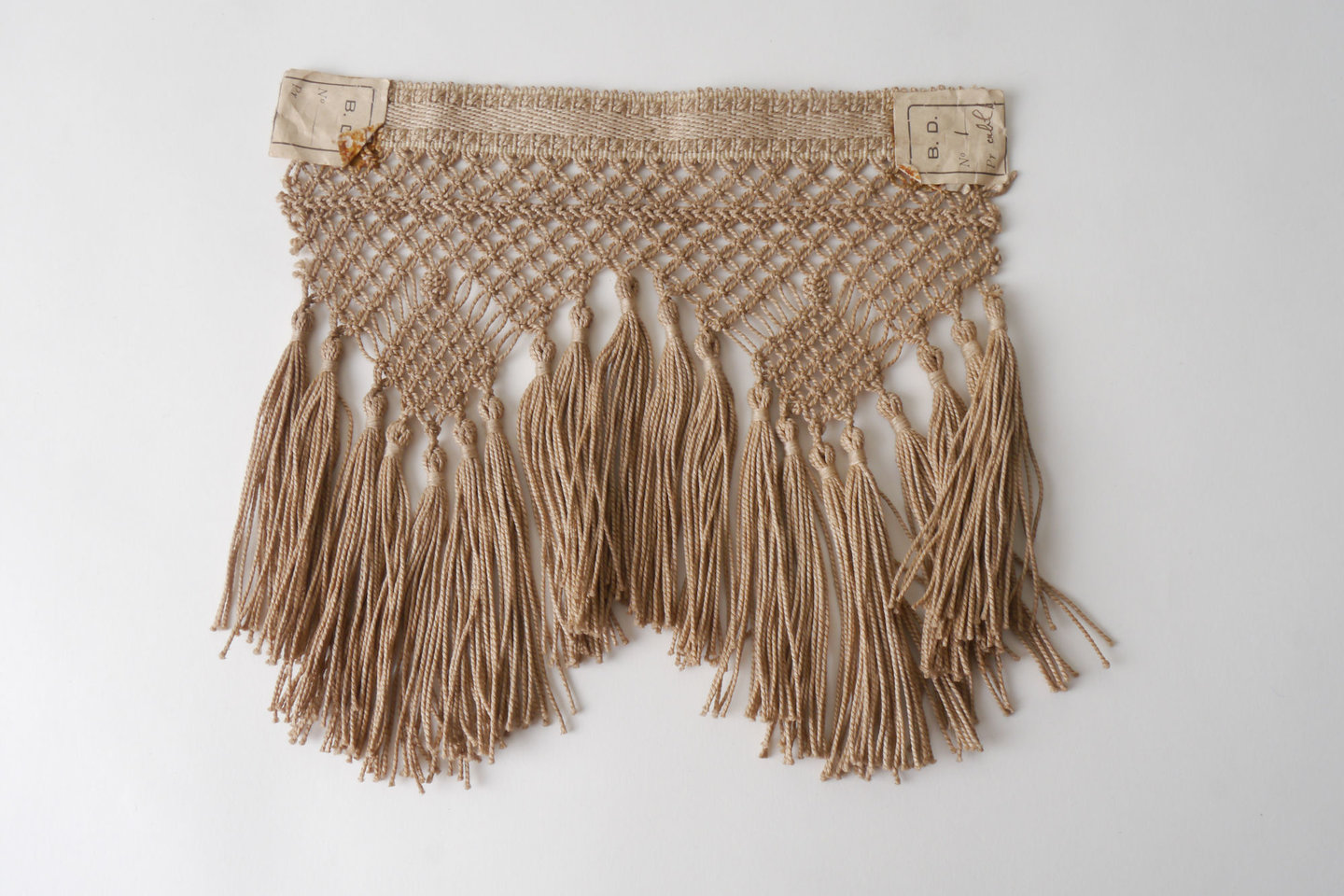 Frange als onderdeel voor het vervaardigen van passement