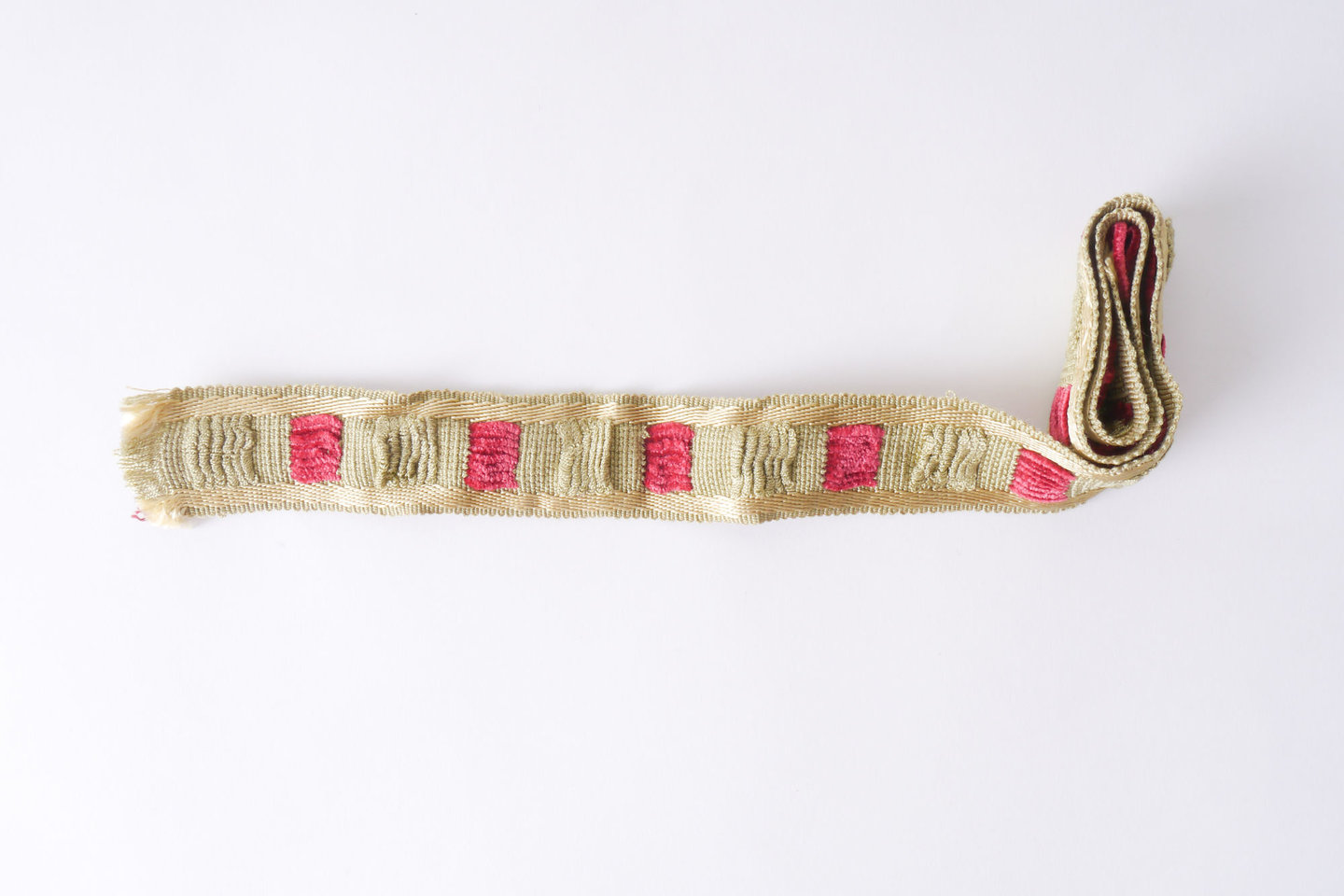 Galon of boord als onderdeel voor het vervaardigen van passement