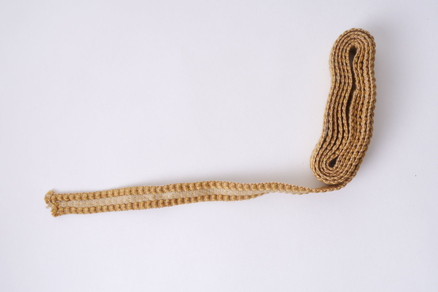 Galon of boord als onderdeel voor het vervaardigen van passement