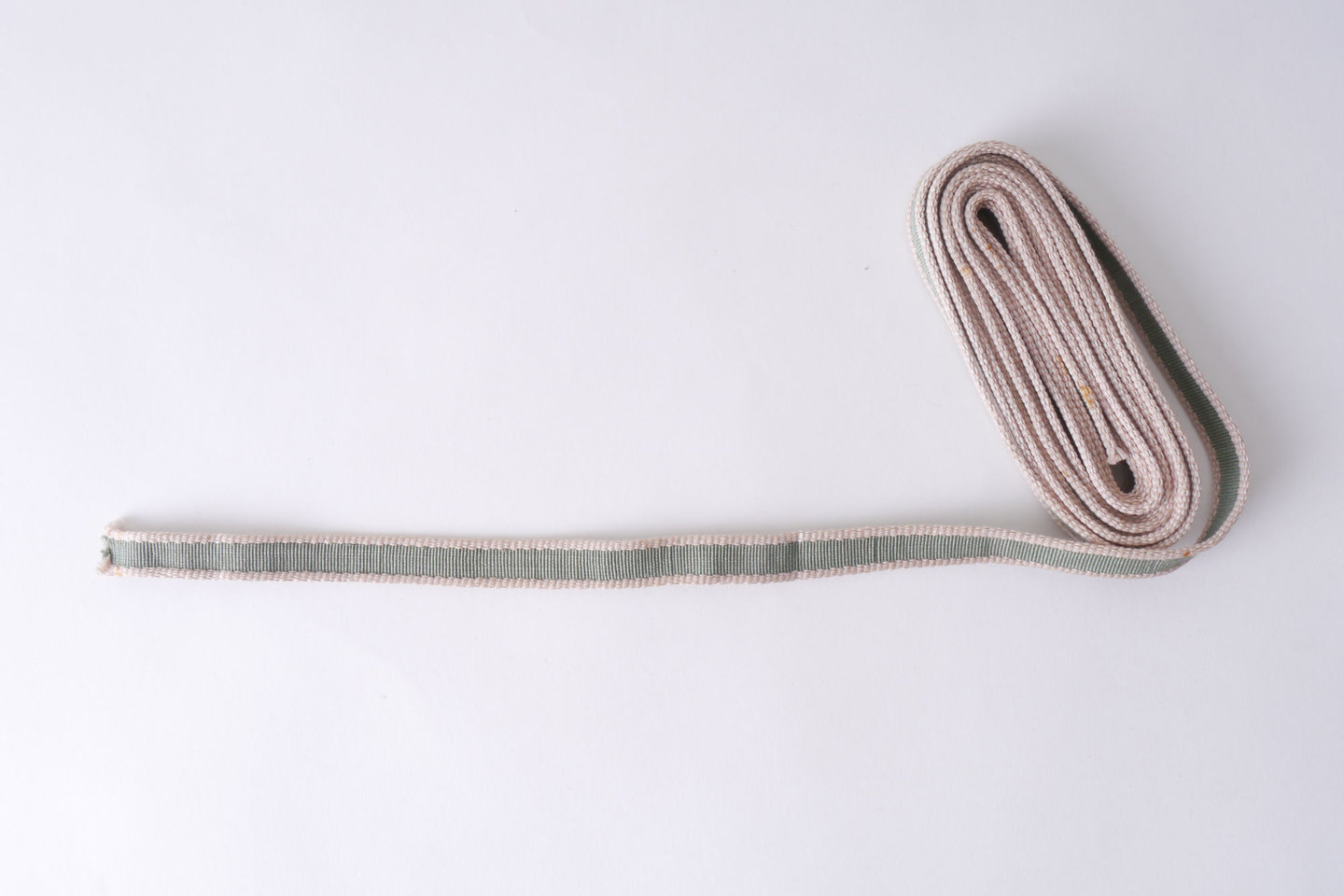 Galon of boord als onderdeel voor het vervaardigen van passement