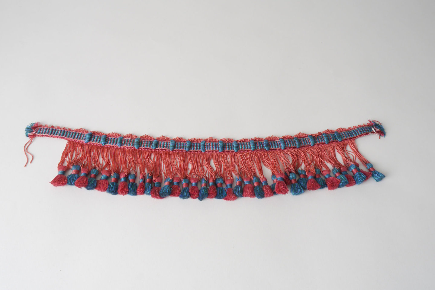 Frange als onderdeel voor het vervaardigen van passement