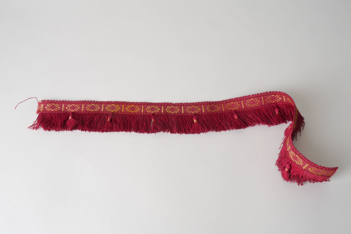 Effilé als onderdeel voor het vervaardigen van passement