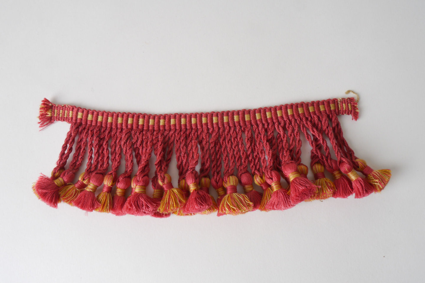 Frange als onderdeel voor het vervaardigen van passement