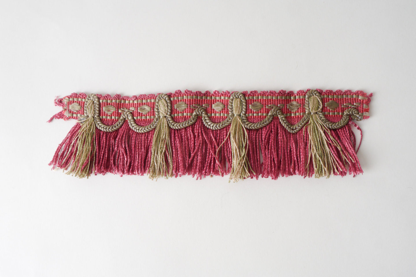 Effilé als onderdeel voor het vervaardigen van passement