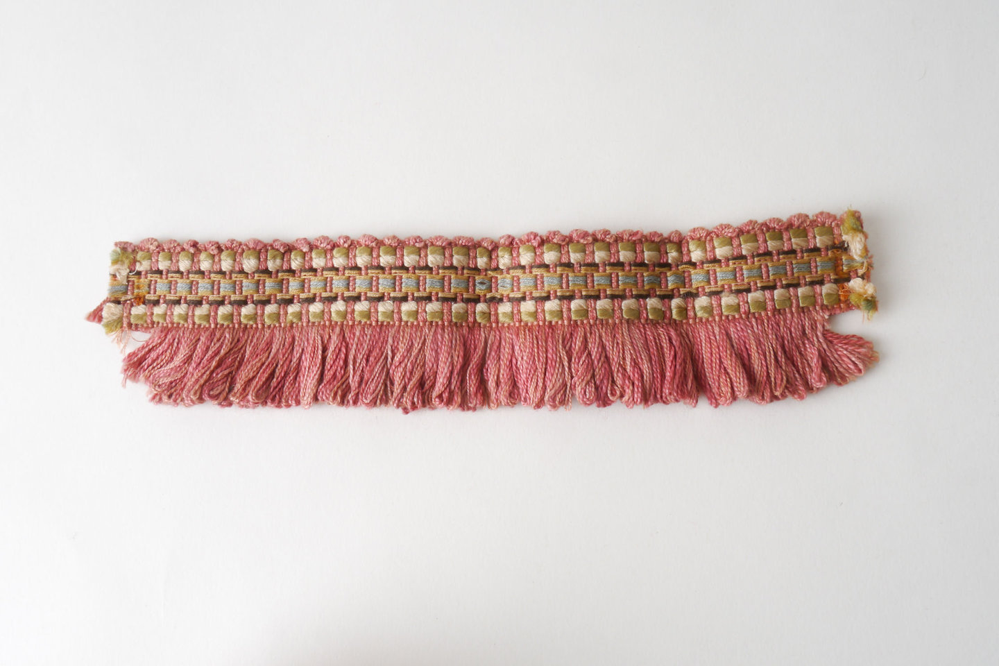 Effilé als onderdeel voor het vervaardigen van passement