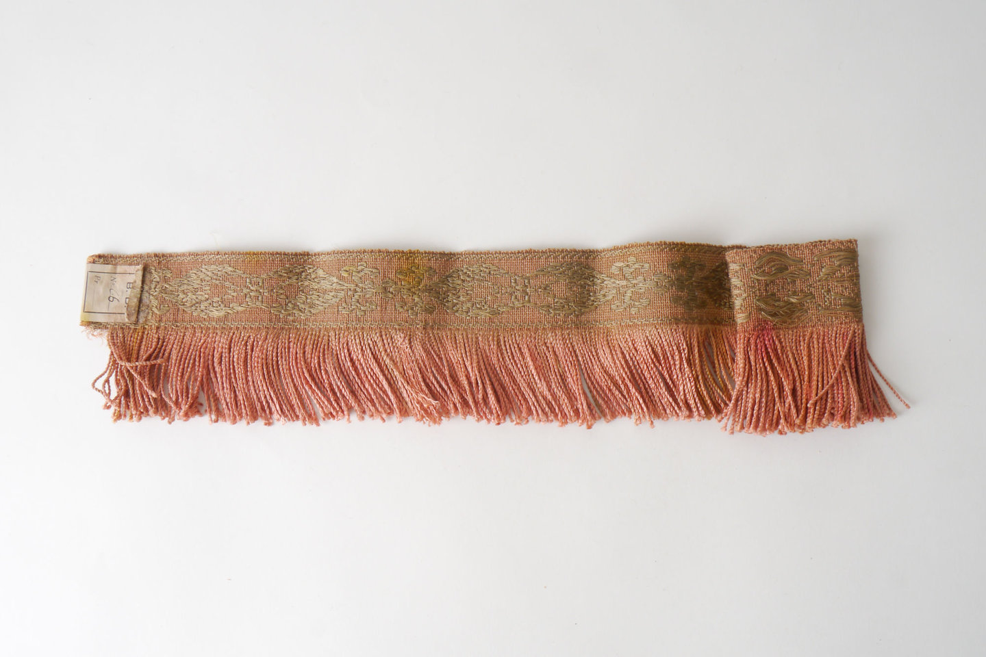 Effilé als onderdeel voor het vervaardigen van passement