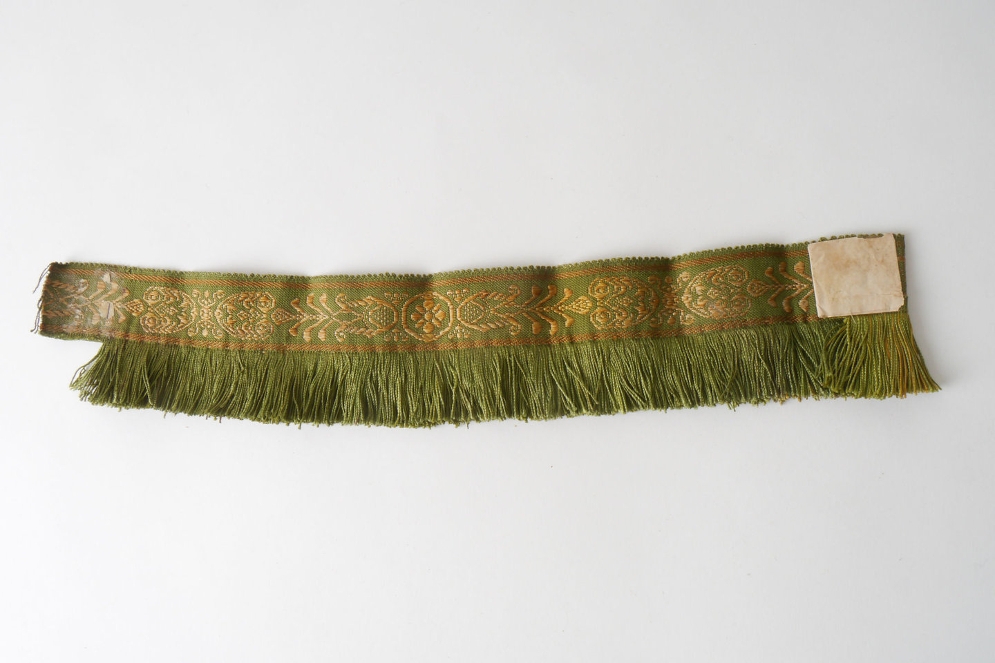 Effilé als onderdeel voor het vervaardigen van passement