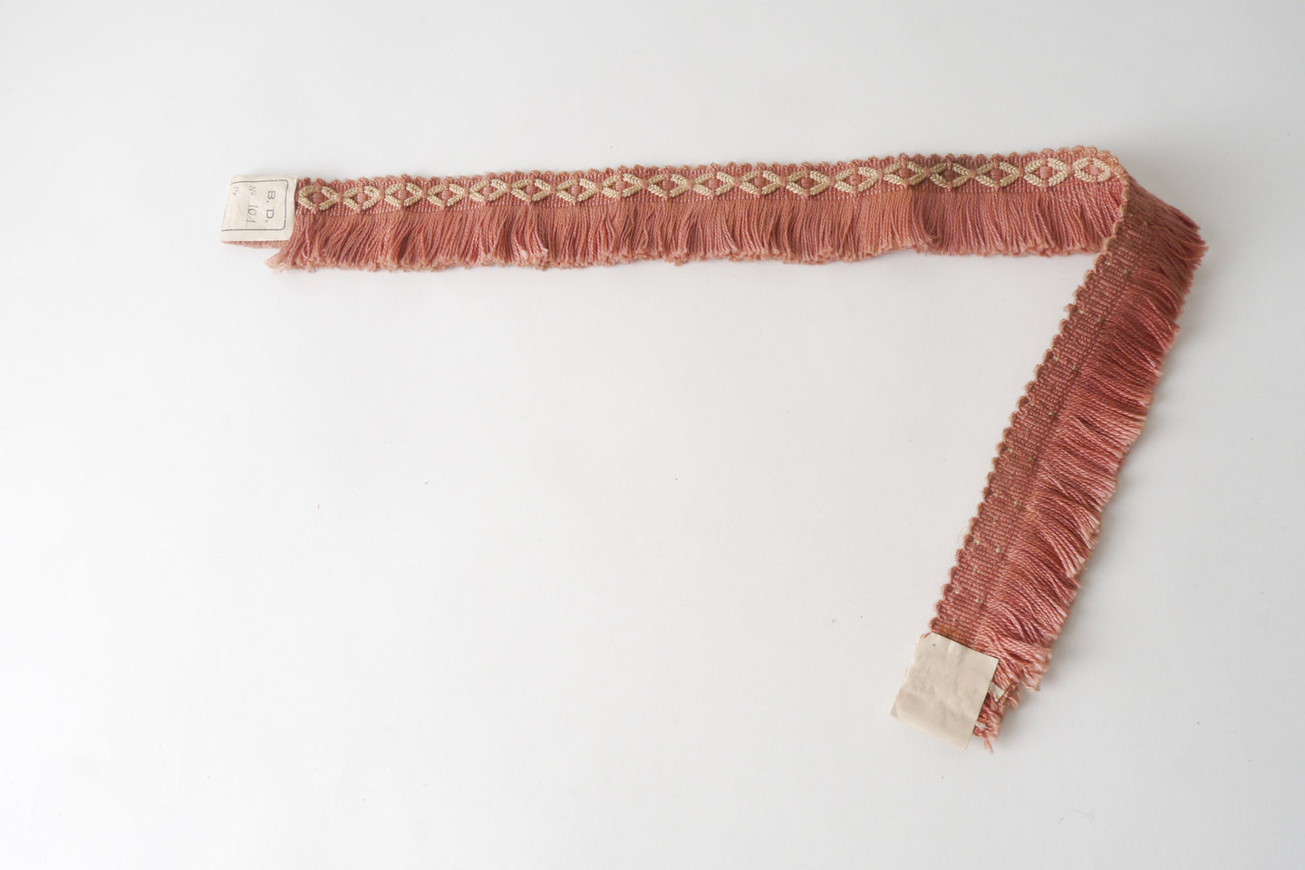 Effilé als onderdeel voor het vervaardigen van passement