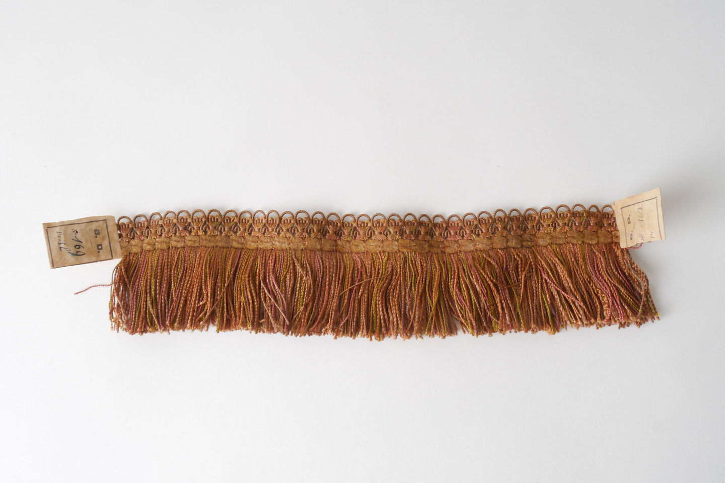 Effilé als onderdeel voor het vervaardigen van passement