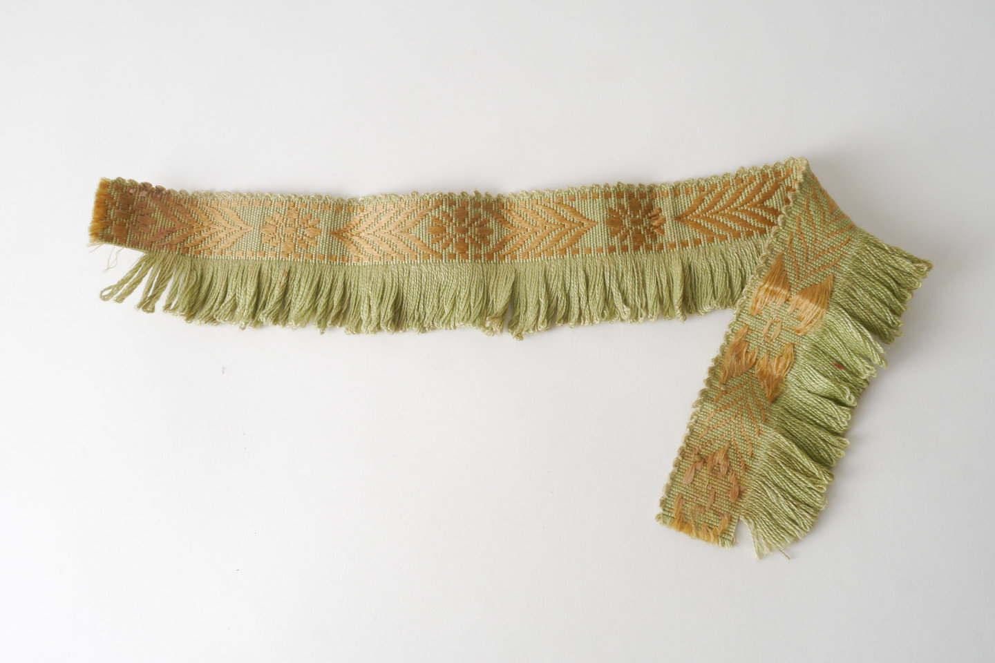 Effilé als onderdeel voor het vervaardigen van passement