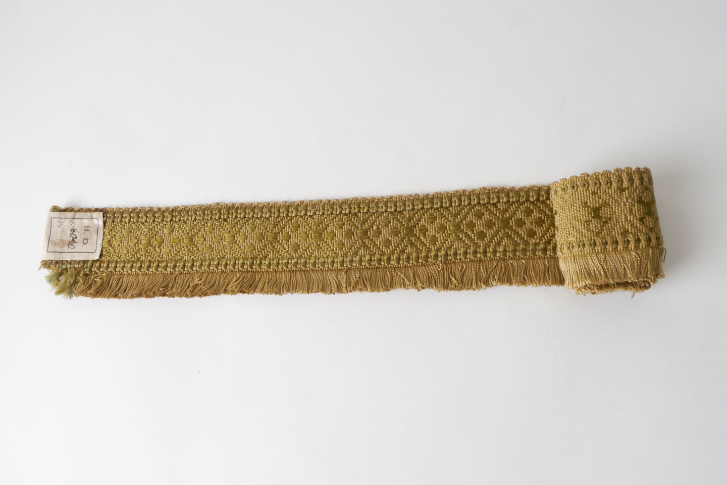 Effilé als onderdeel voor het vervaardigen van passement