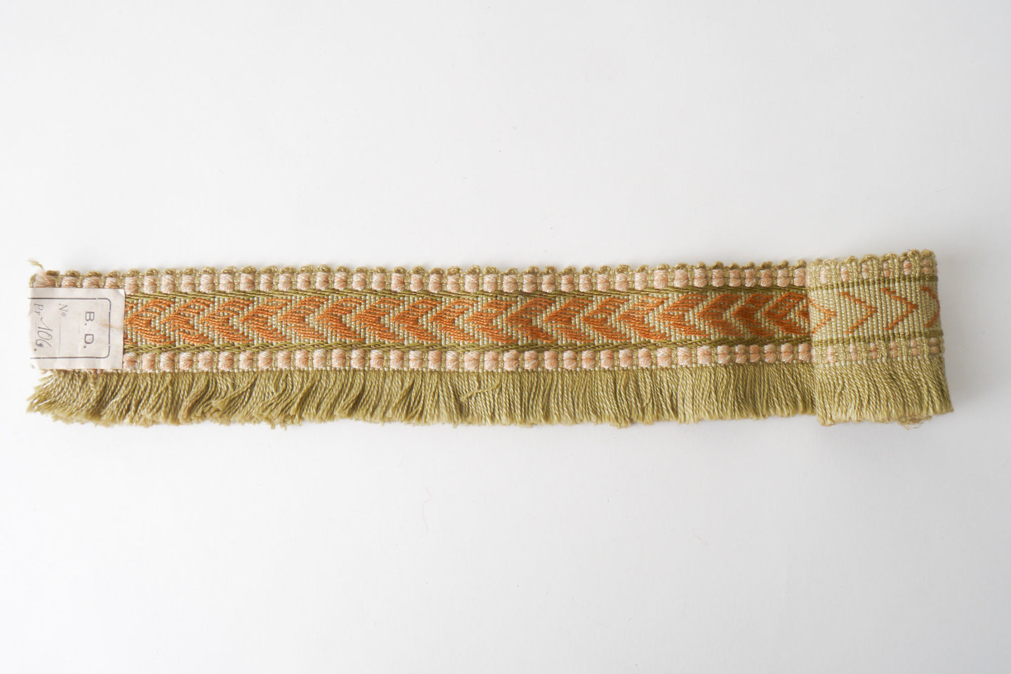 Effilé als onderdeel voor het vervaardigen van passement