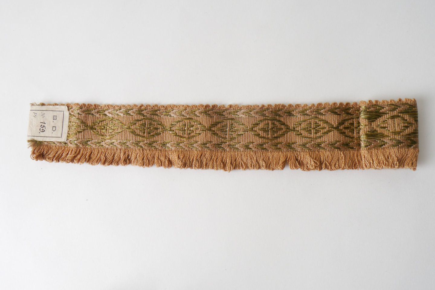 Effilé als onderdeel voor het vervaardigen van passement