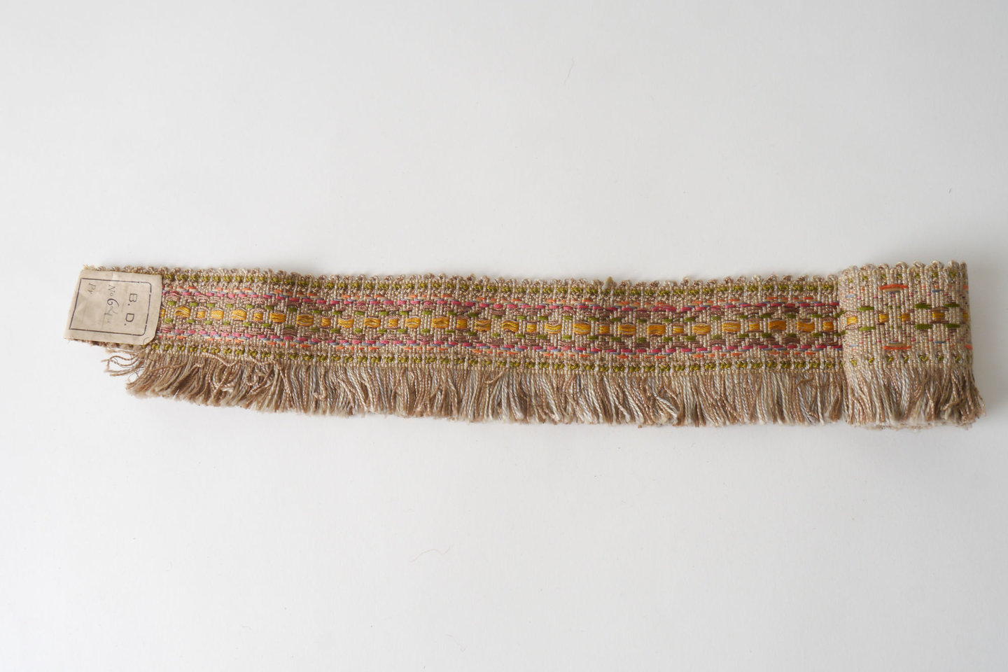 Effilé als onderdeel voor het vervaardigen van passement