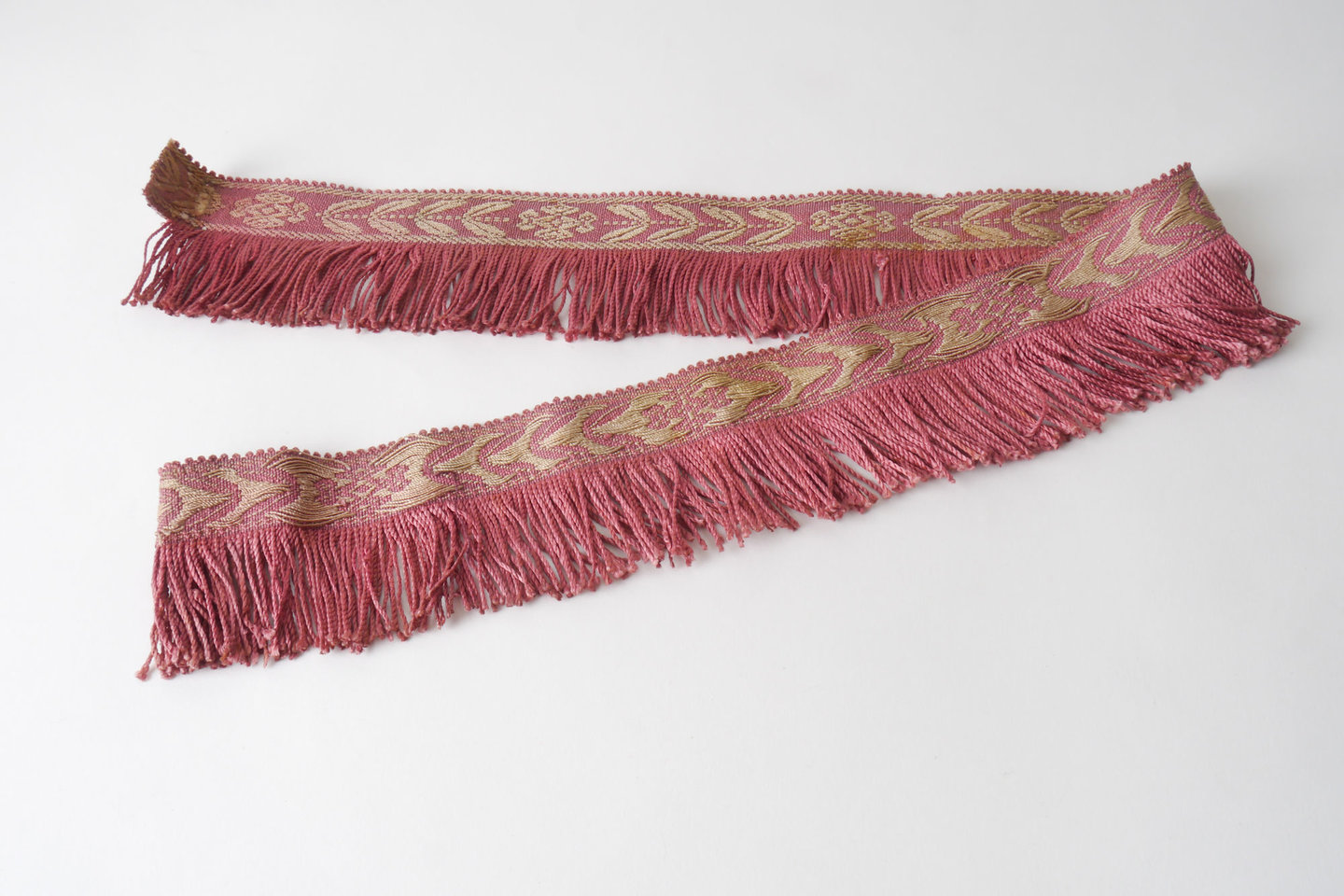 Effilé als onderdeel voor het vervaardigen van passement