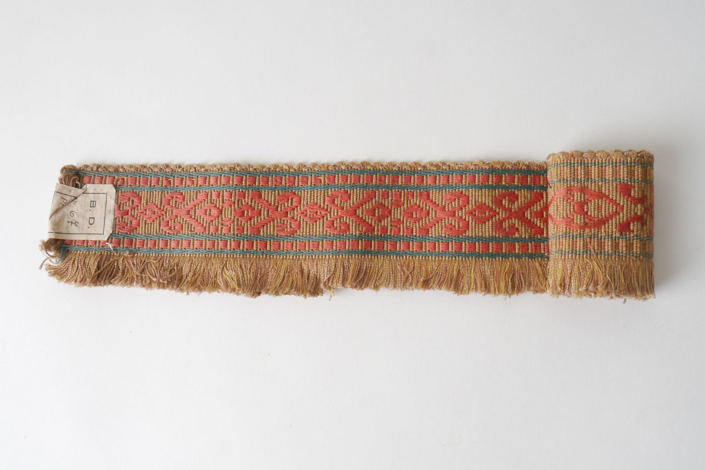 Effilé als onderdeel voor het vervaardigen van passement