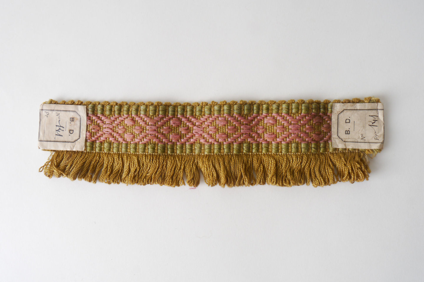 Effilé als onderdeel voor het vervaardigen van passement