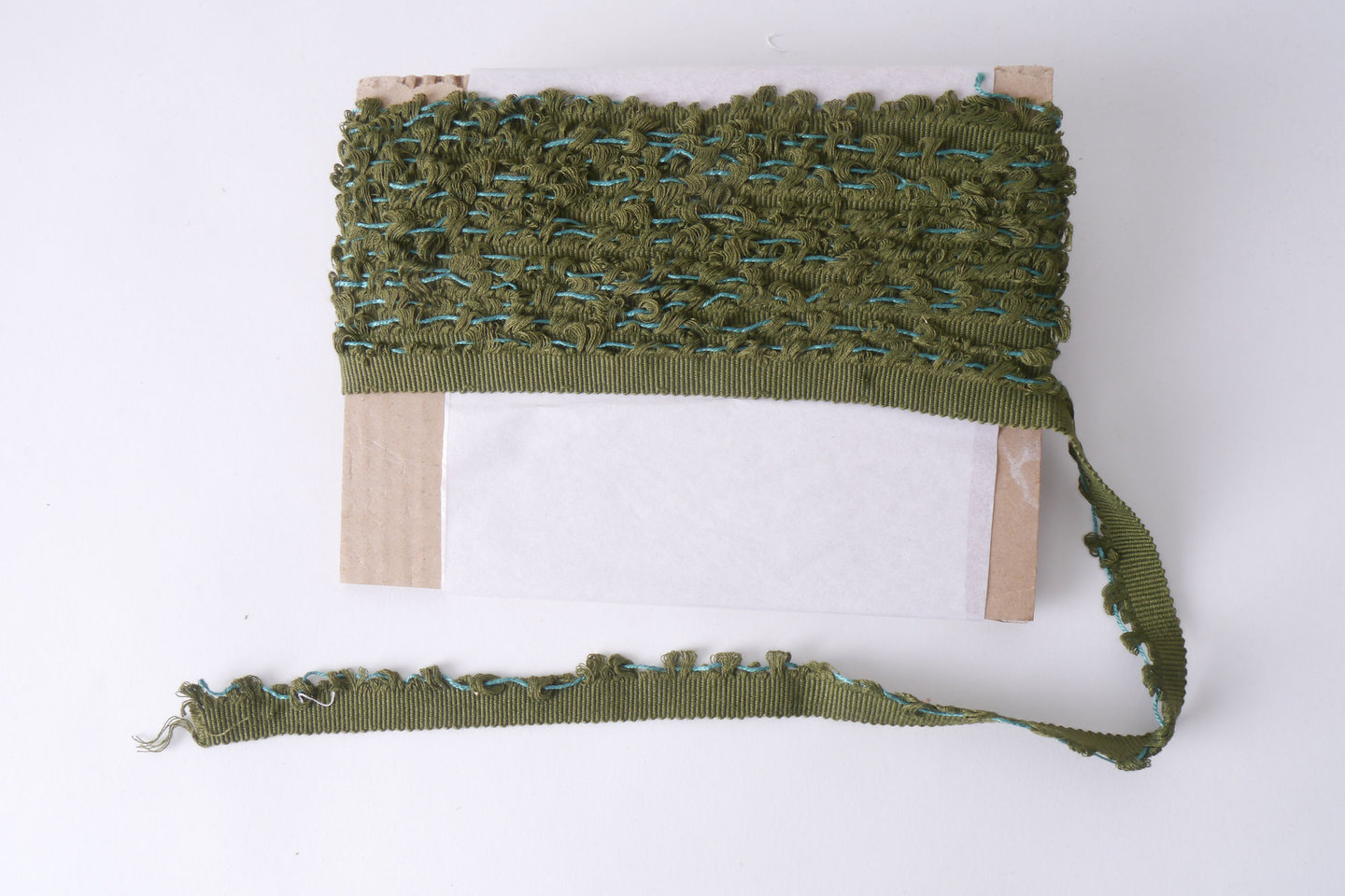 Galon of boord als onderdeel voor het vervaardigen van passement