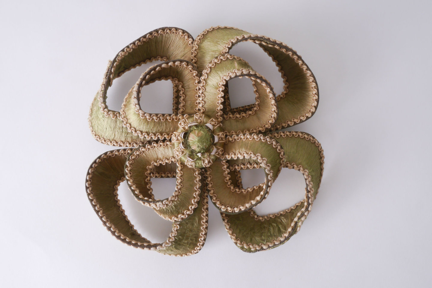 Noeud of knoop als ornament voor het vervaardigen van passement