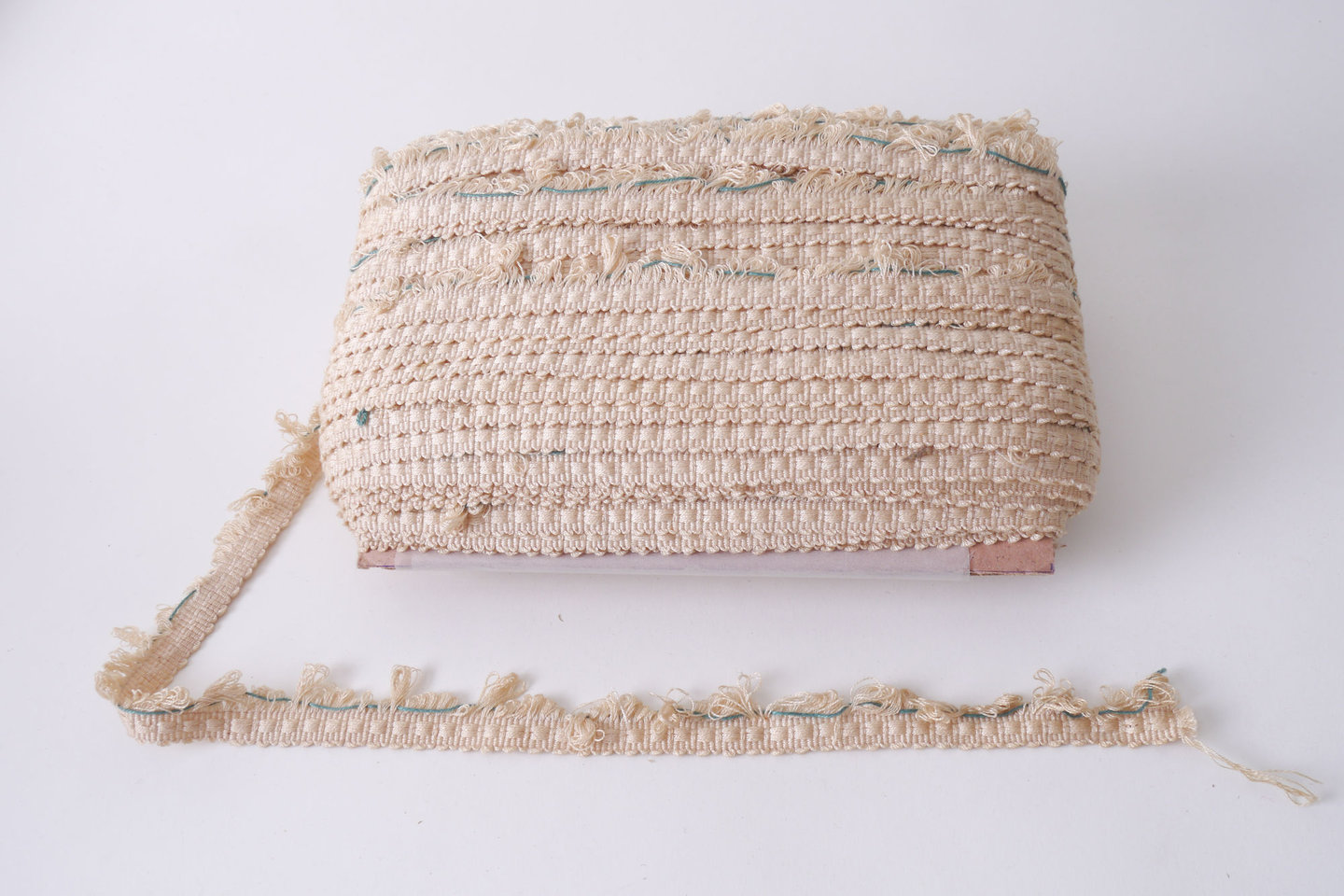 Galon of boord als onderdeel voor het vervaardigen van passement