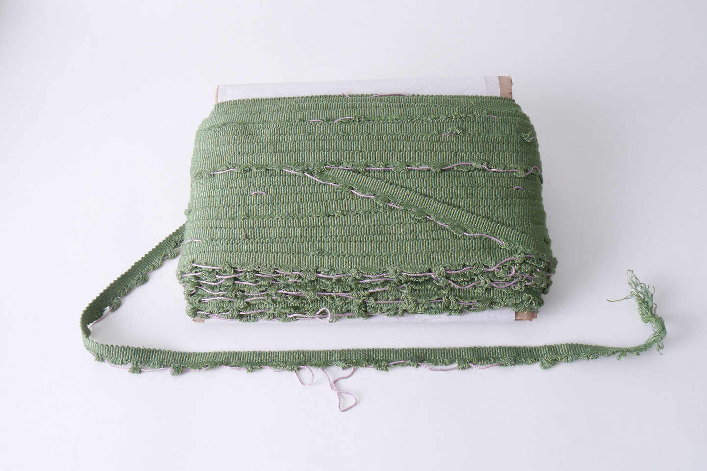 Galon of boord als onderdeel voor het vervaardigen van passement