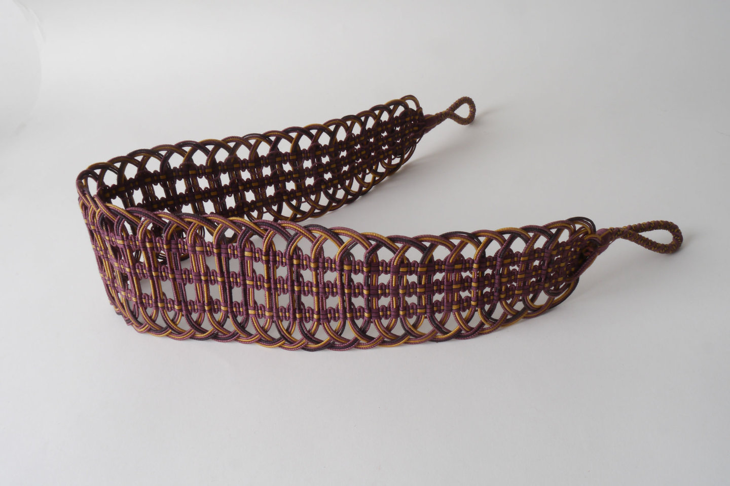 Vlakke embrasse om gordijn open te houden