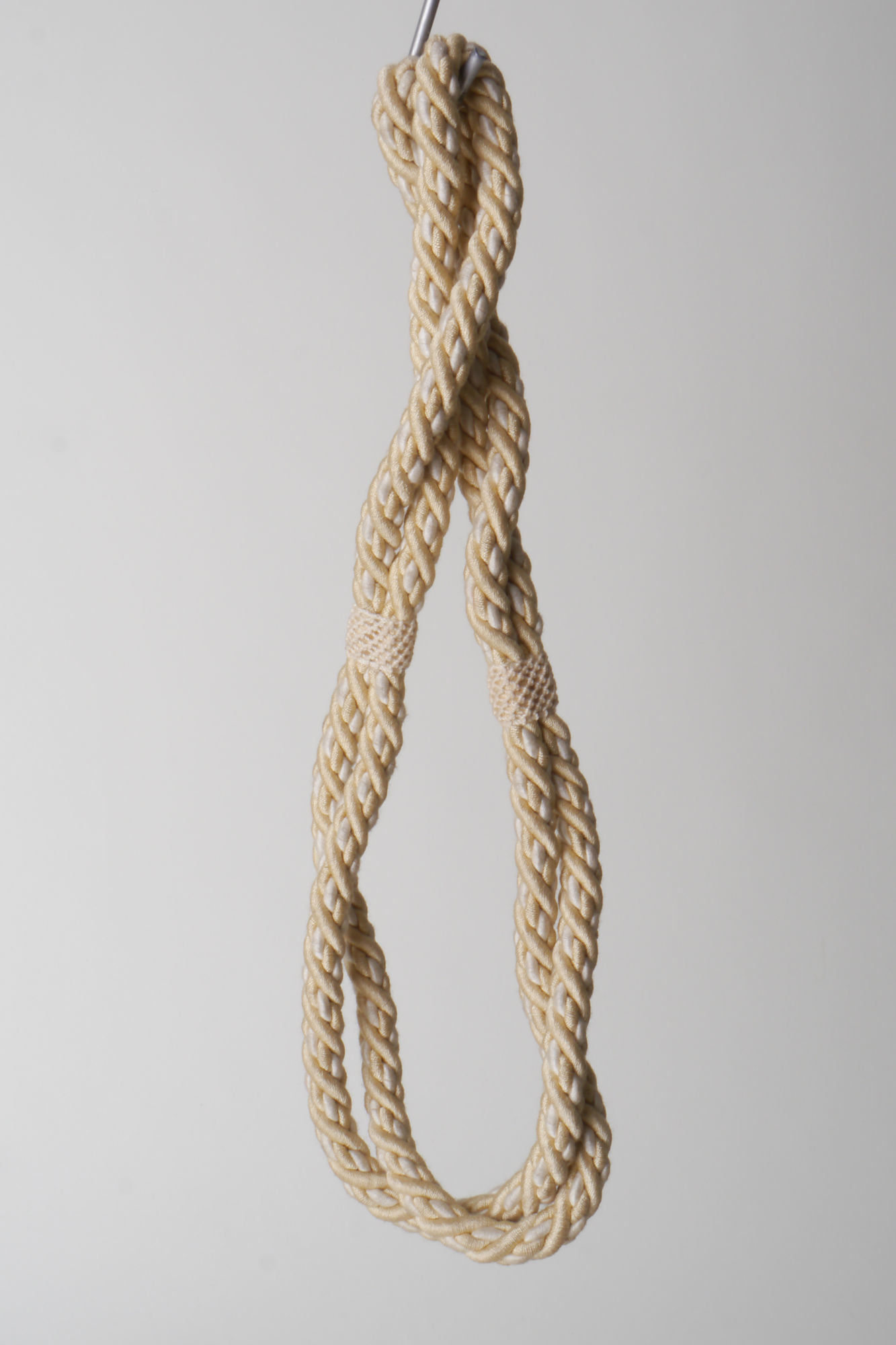 Embrasse câblée of gordijnkoord om gordijn open te houden