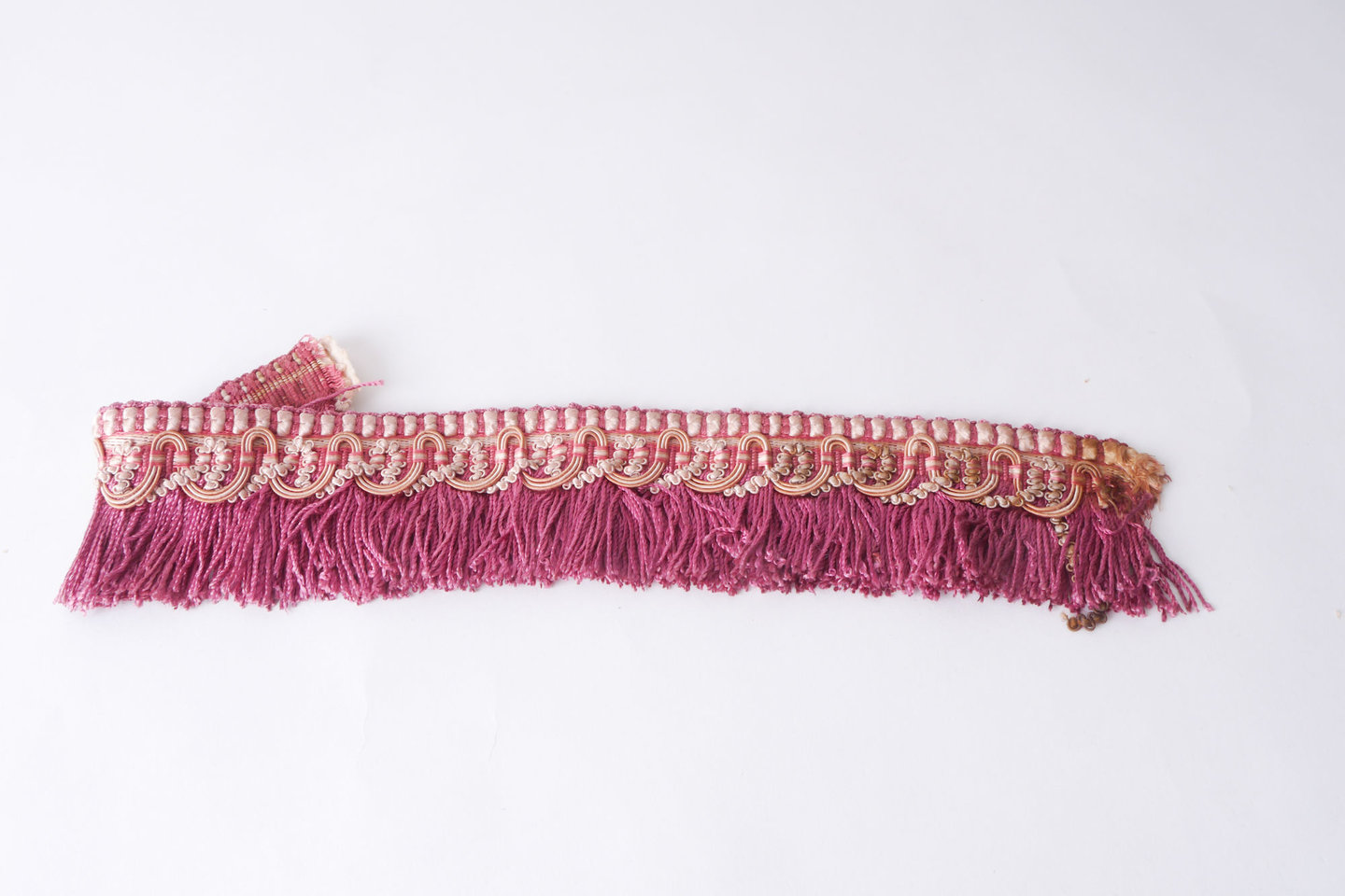 Effilé als onderdeel voor het vervaardigen van passement