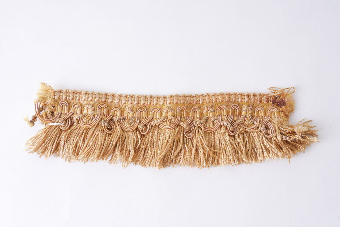 Effilé als onderdeel voor het vervaardigen van passement