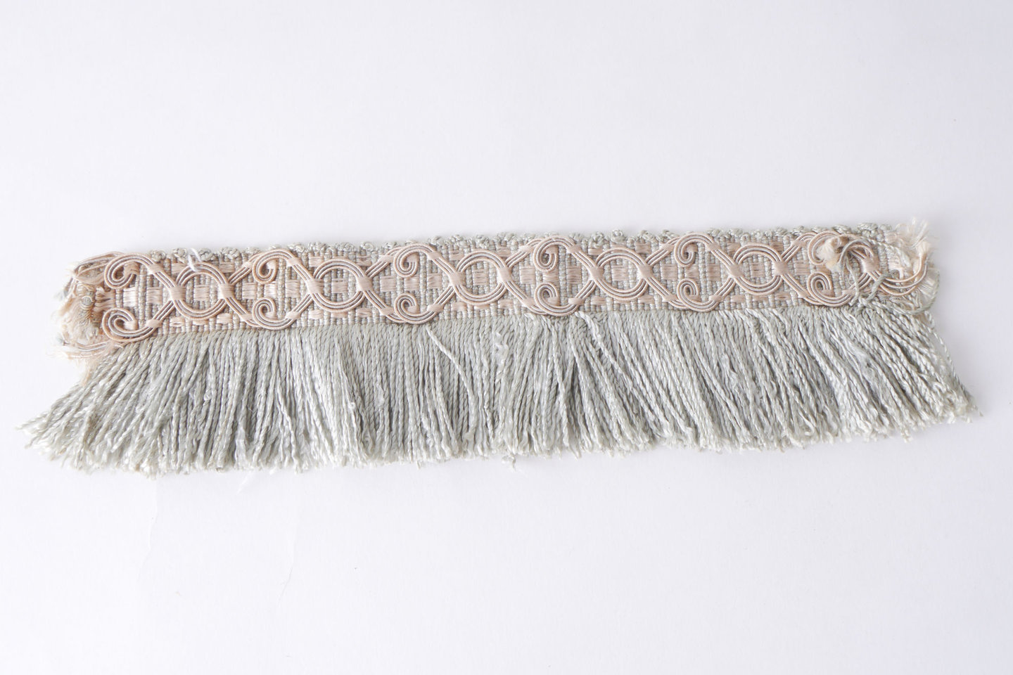 Effilé als onderdeel voor het vervaardigen van passement