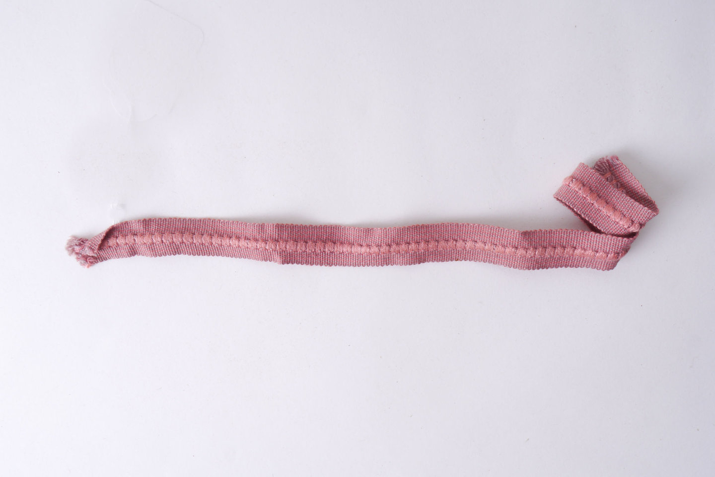 Galon of boord als onderdeel voor het vervaardigen van passement