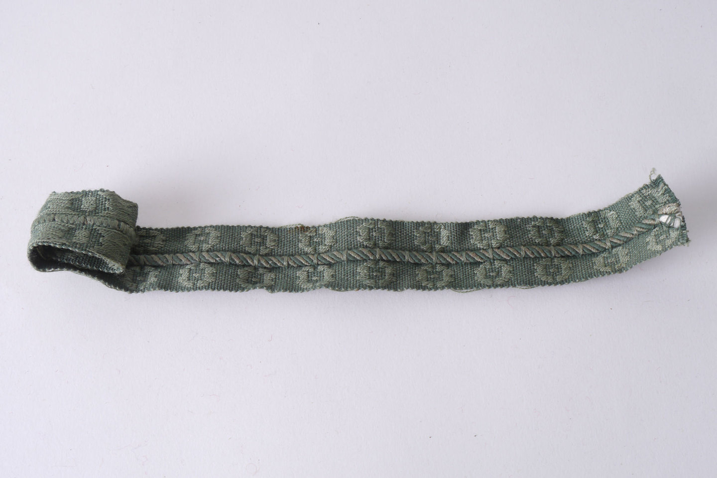 Galon of boord als onderdeel voor het vervaardigen van passement