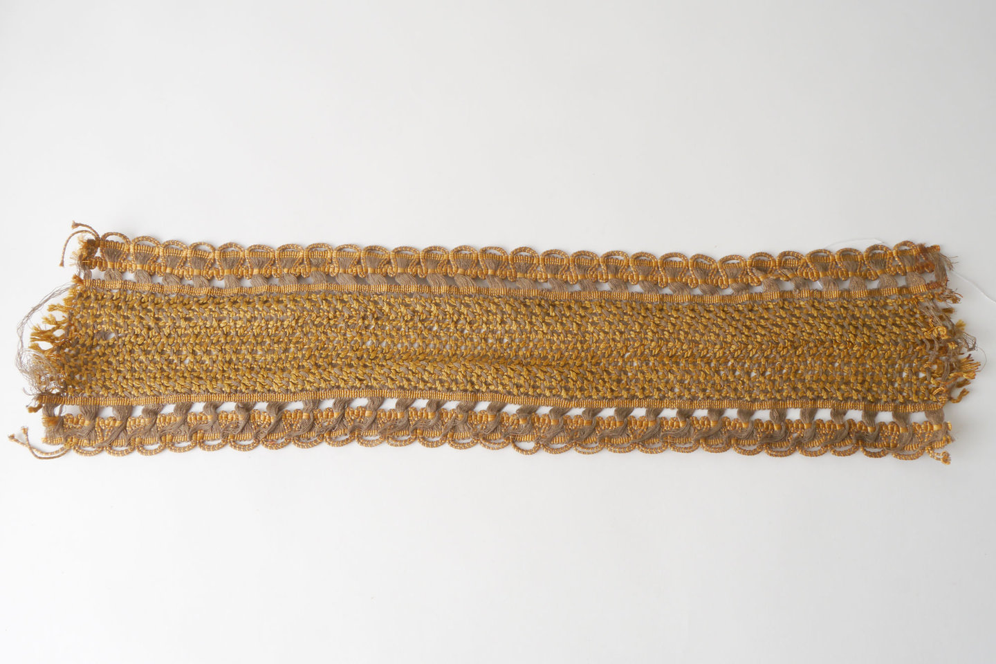 Galon of boord als onderdeel voor het vervaardigen van passement