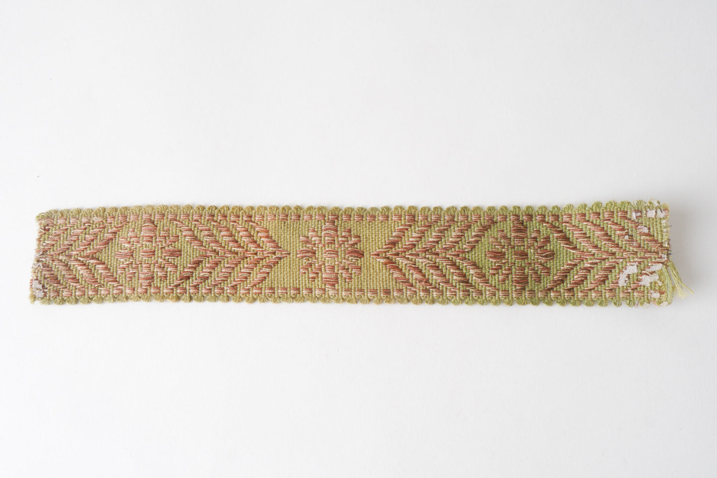 Galon of boord als onderdeel voor het vervaardigen van passement