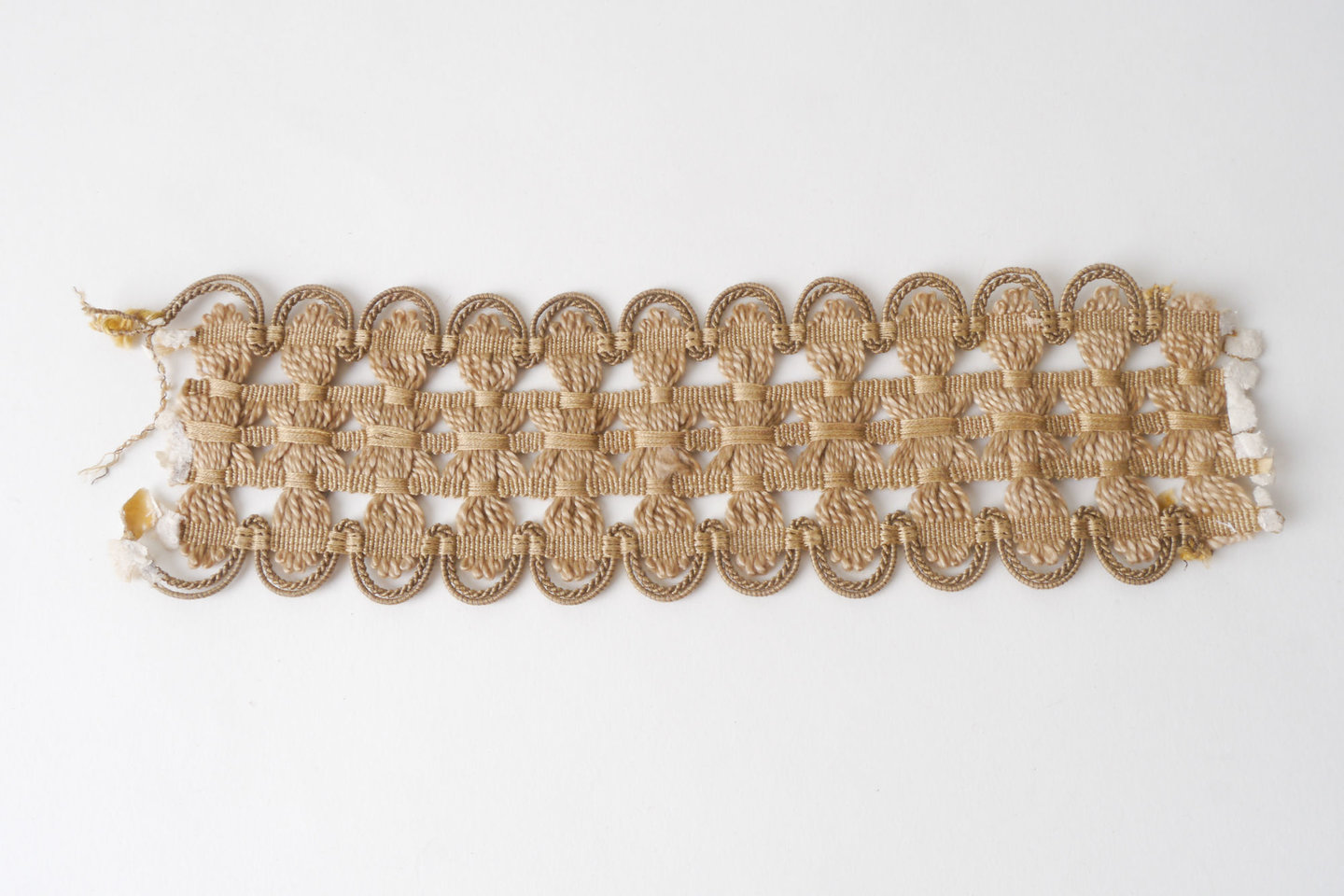 Galon of boord als onderdeel voor het vervaardigen van passement