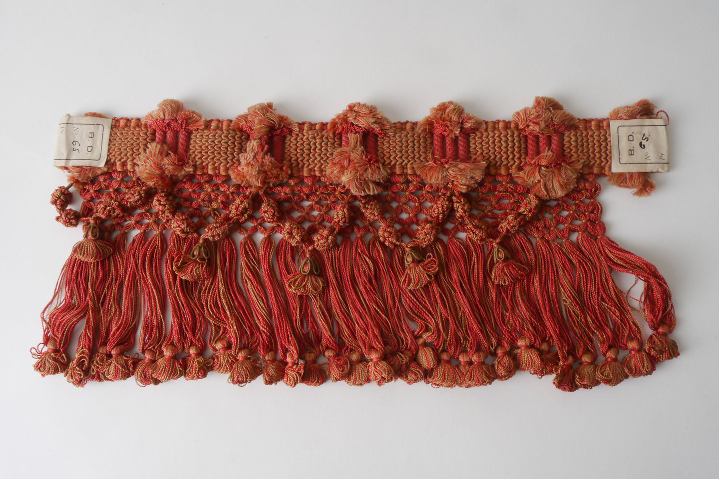 Frange als onderdeel voor het vervaardigen van passement