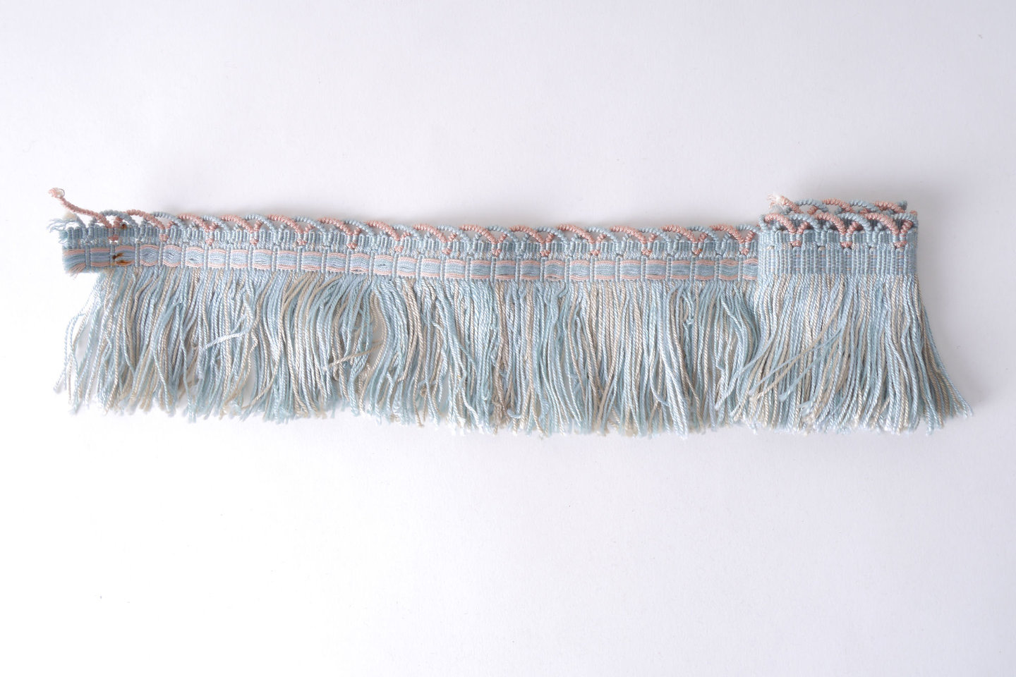 Effilé als onderdeel voor het vervaardigen van passement