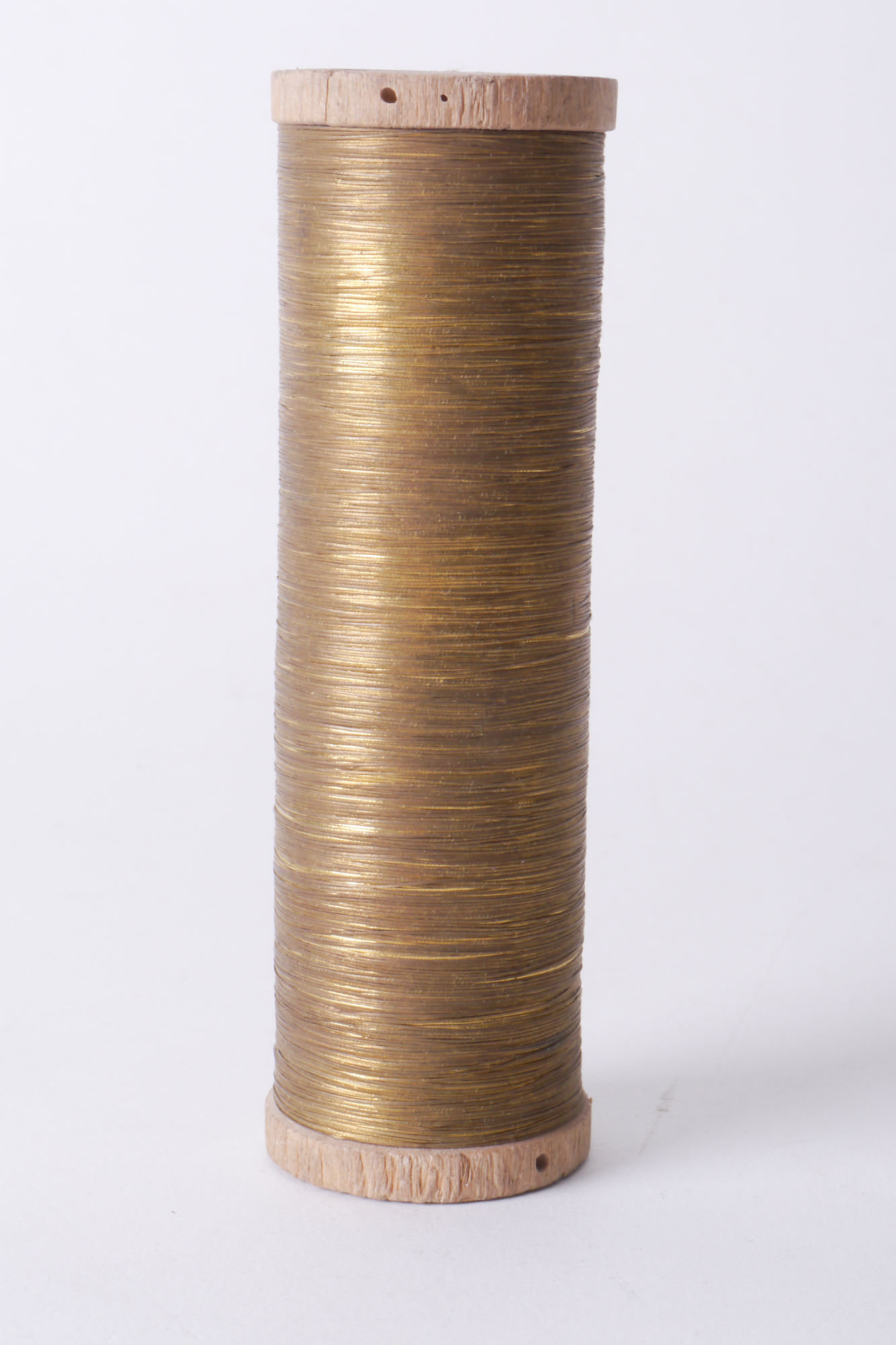 Spoel met metaaldraad voor passement