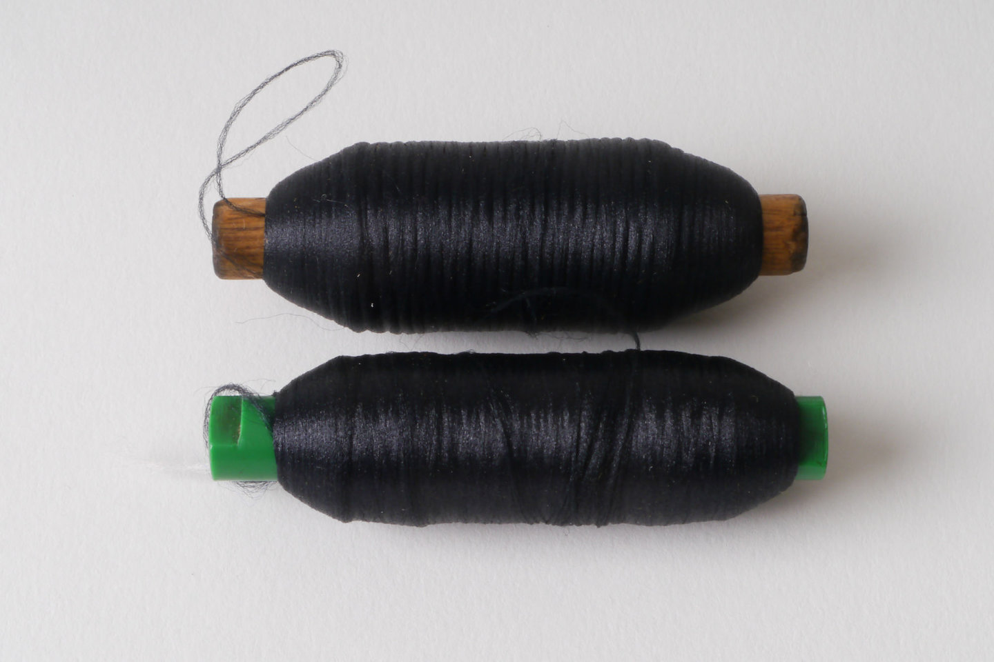 Spoel met inslaggaren voor passement