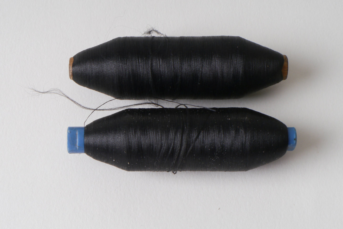 Spoel met inslaggaren voor passement