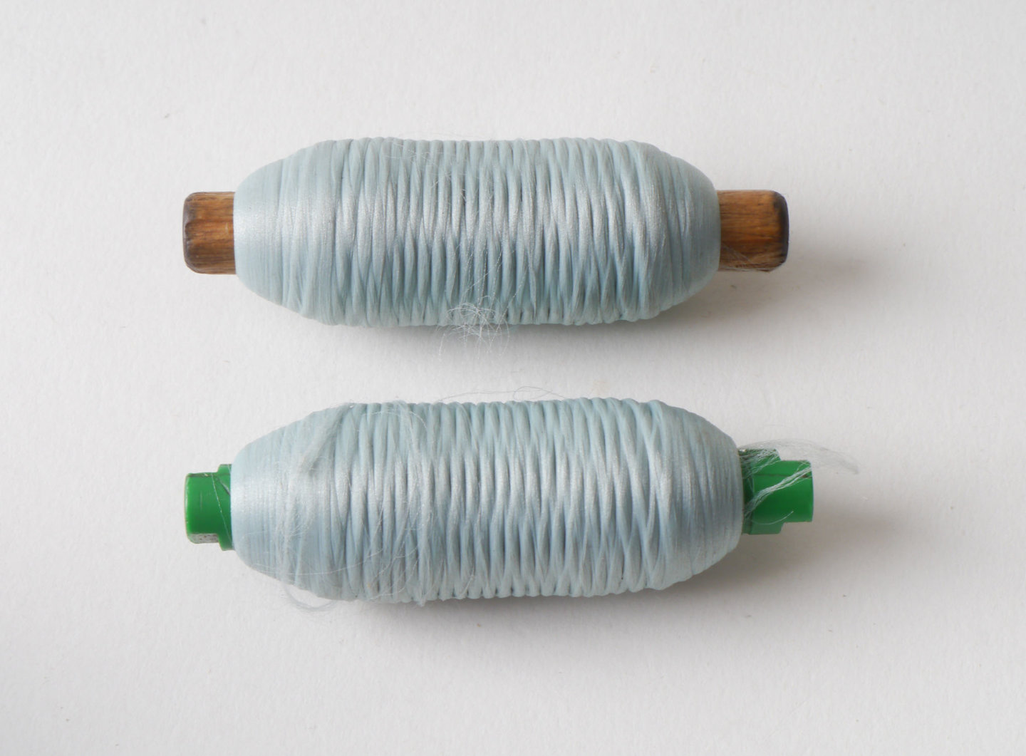 Spoel met inslaggaren voor passement