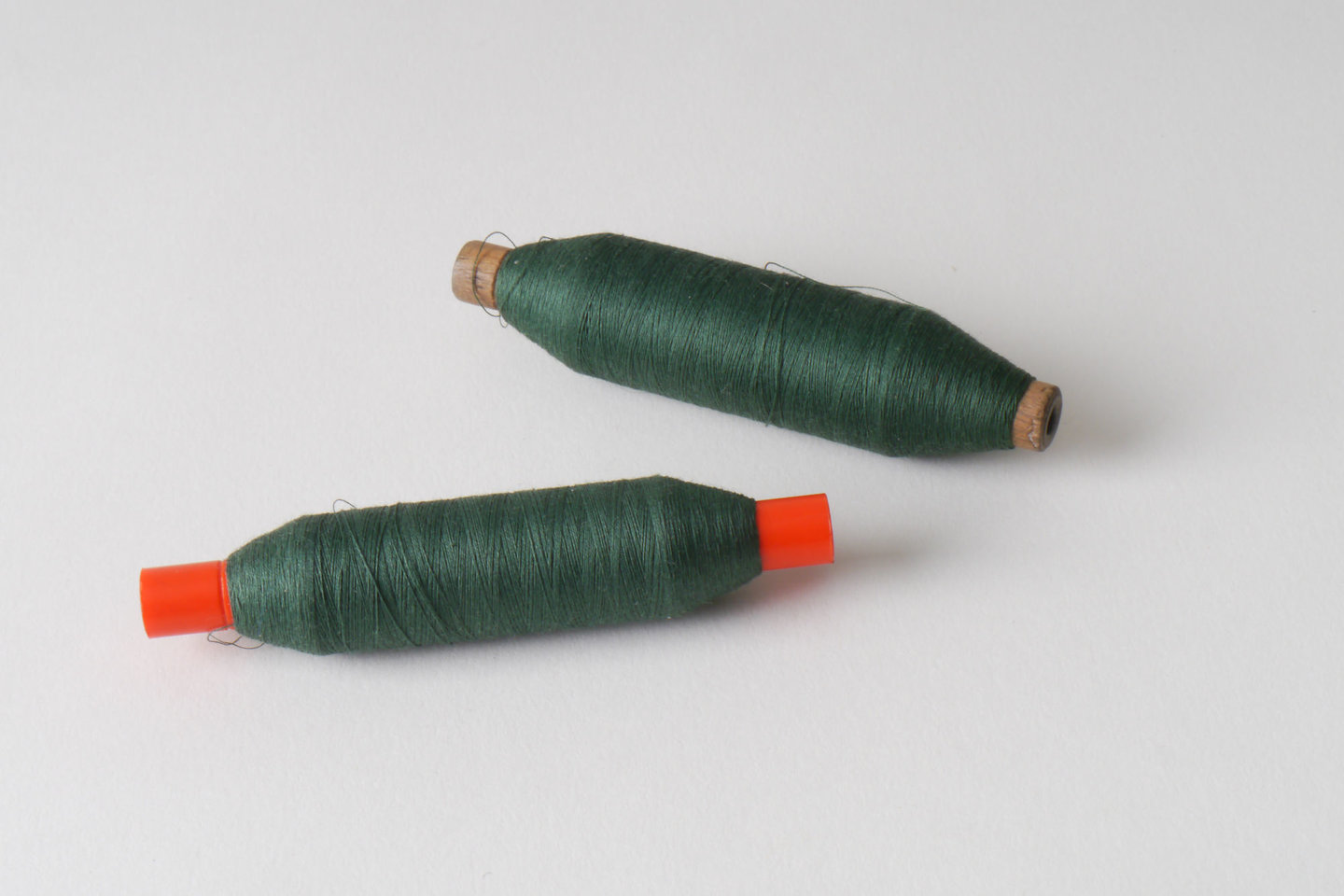 Spoel met inslaggaren voor passement